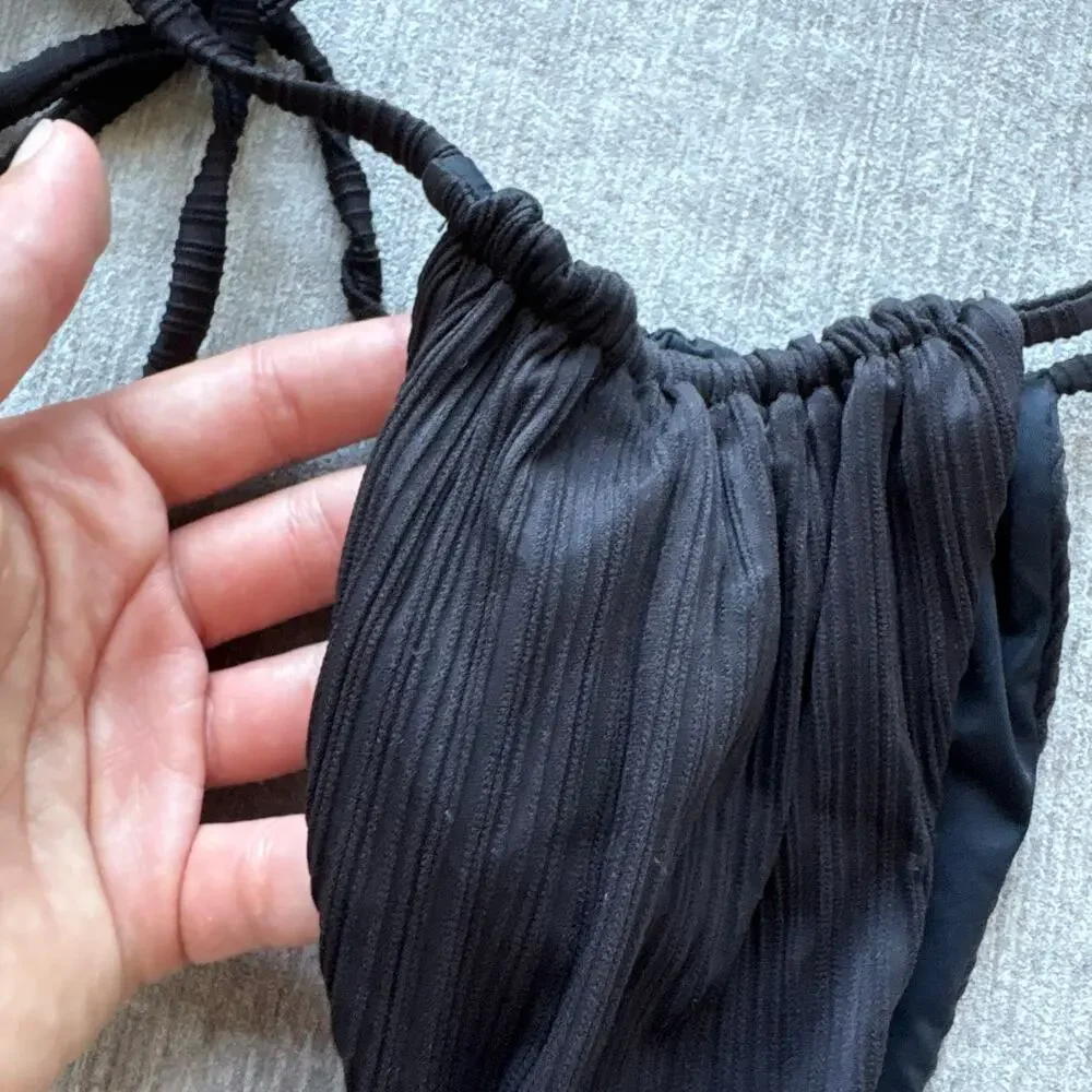 Frankies Ribbed Bikini Set - Picture 2 of 4
